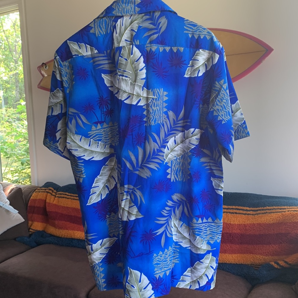 Vintage Hawaiian button up shirt - Picture 4 of 4